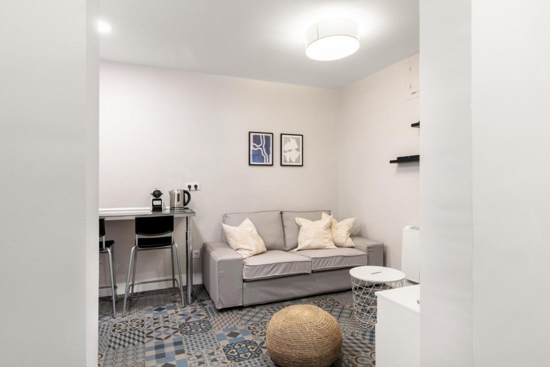 2 Bedrooms 1 Bathroom Furnished - Las Letras - Bright - Mintystay Madrid Exterior foto